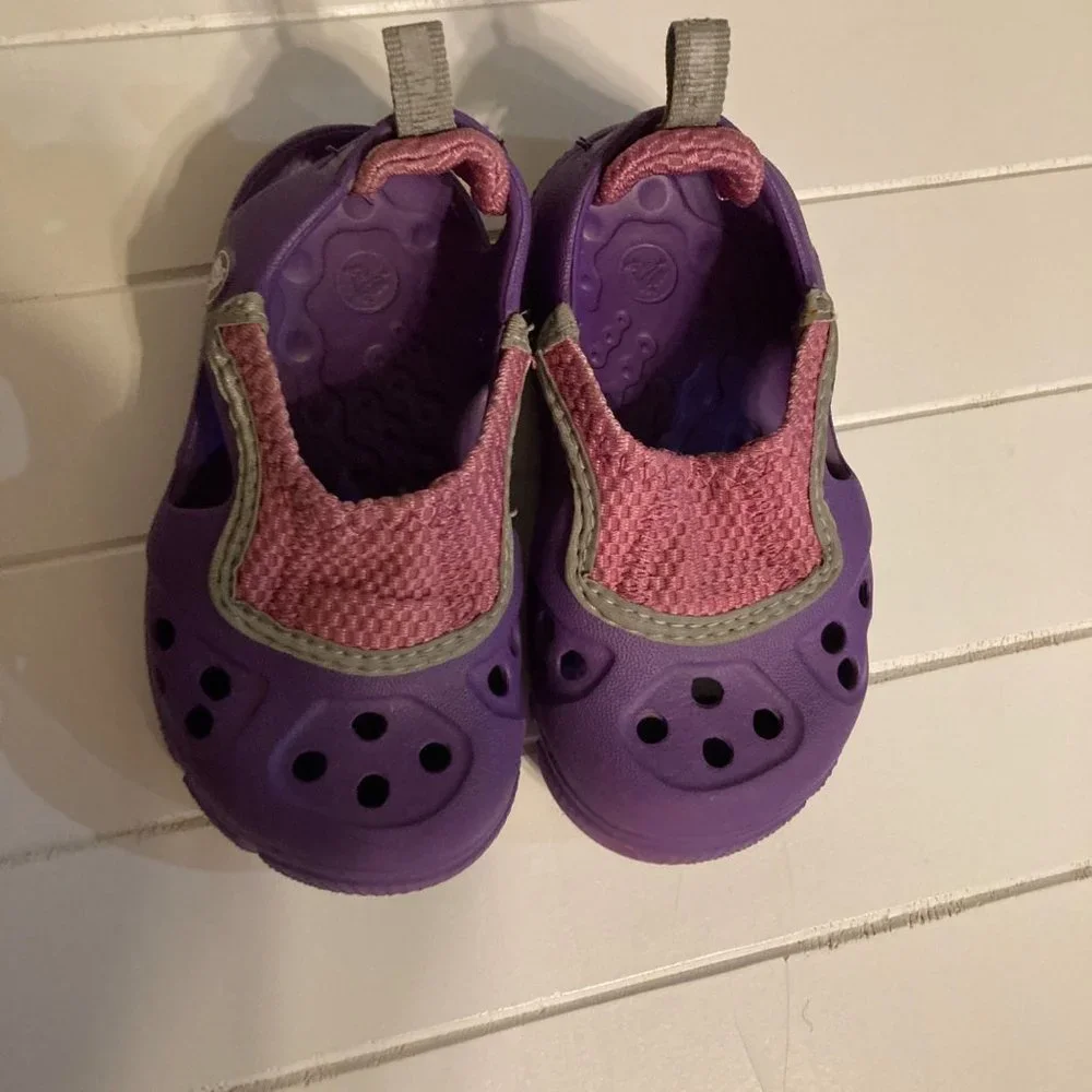 Crocs purple pink slip on water shoes 6/7